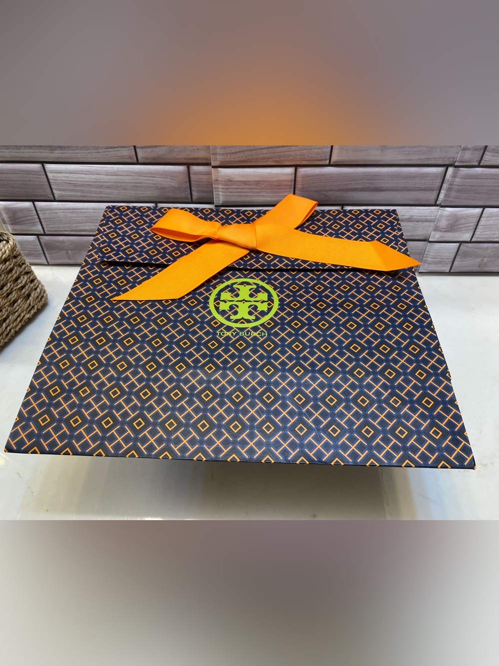 Tory Burch ❤️Gift Bag with Bow M  size 12x10.5x5in  New